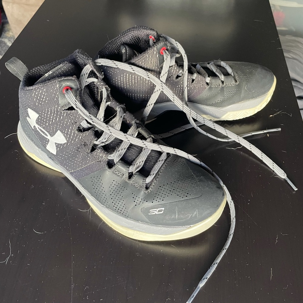 Stephen Curry Basketball Shoes Size 6Y